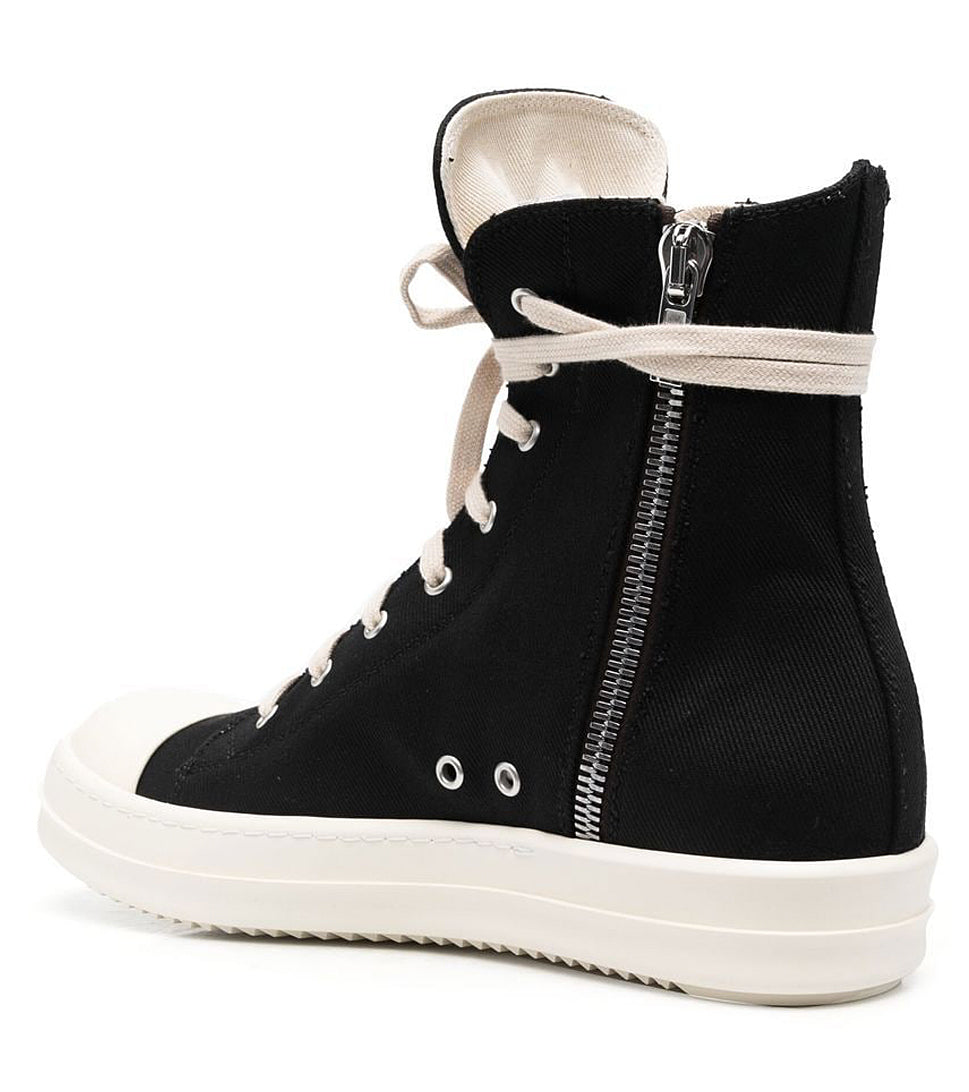 Strobe sneaks
