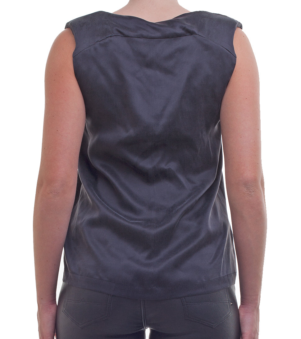 Low Cut Top