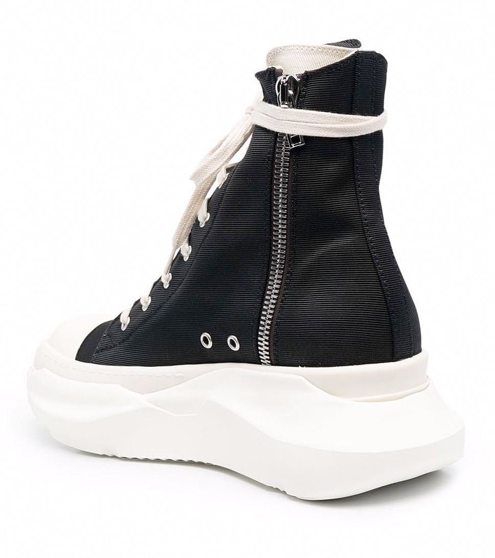 Abstact sneaks