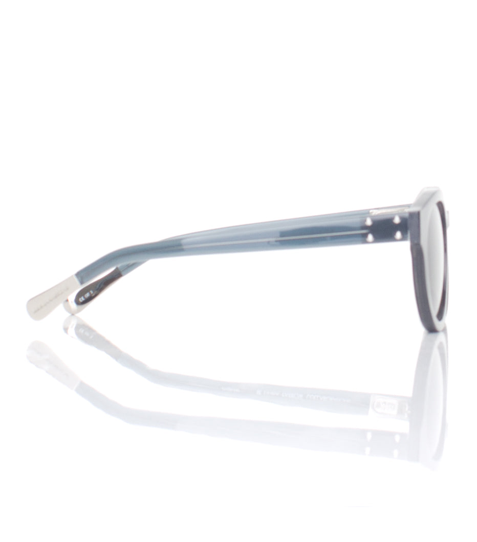 Round sunglasses