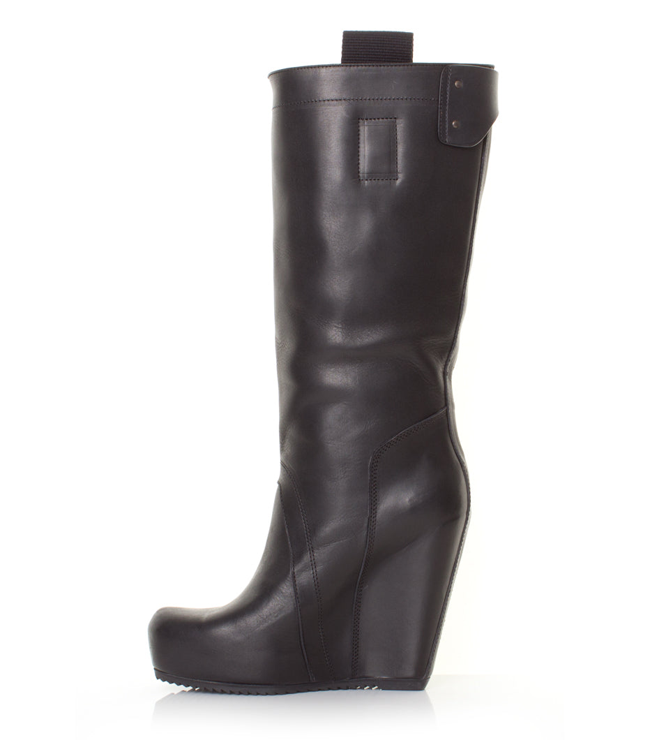 Pull On Wedge Medium